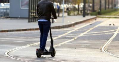 Асоциация за електромобилност: МВР няма основание да глобява водачи на тротинетки за липса на регистрация